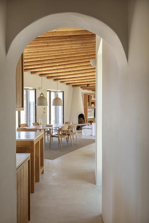 Kir Mimis Awarded Cycladic Villa Sotiras Екстер'єр фото