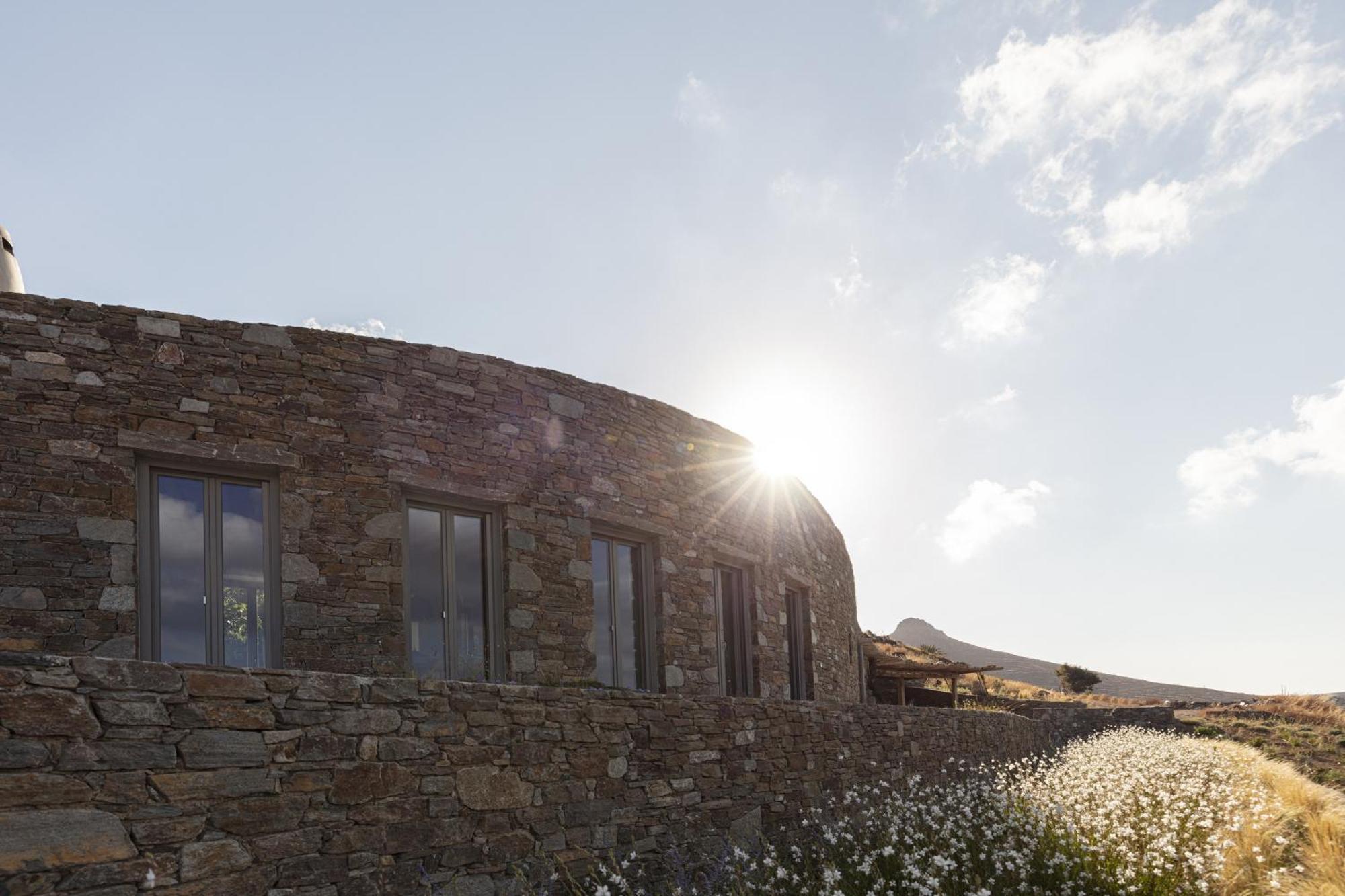 Kir Mimis Awarded Cycladic Villa Sotiras Екстер'єр фото